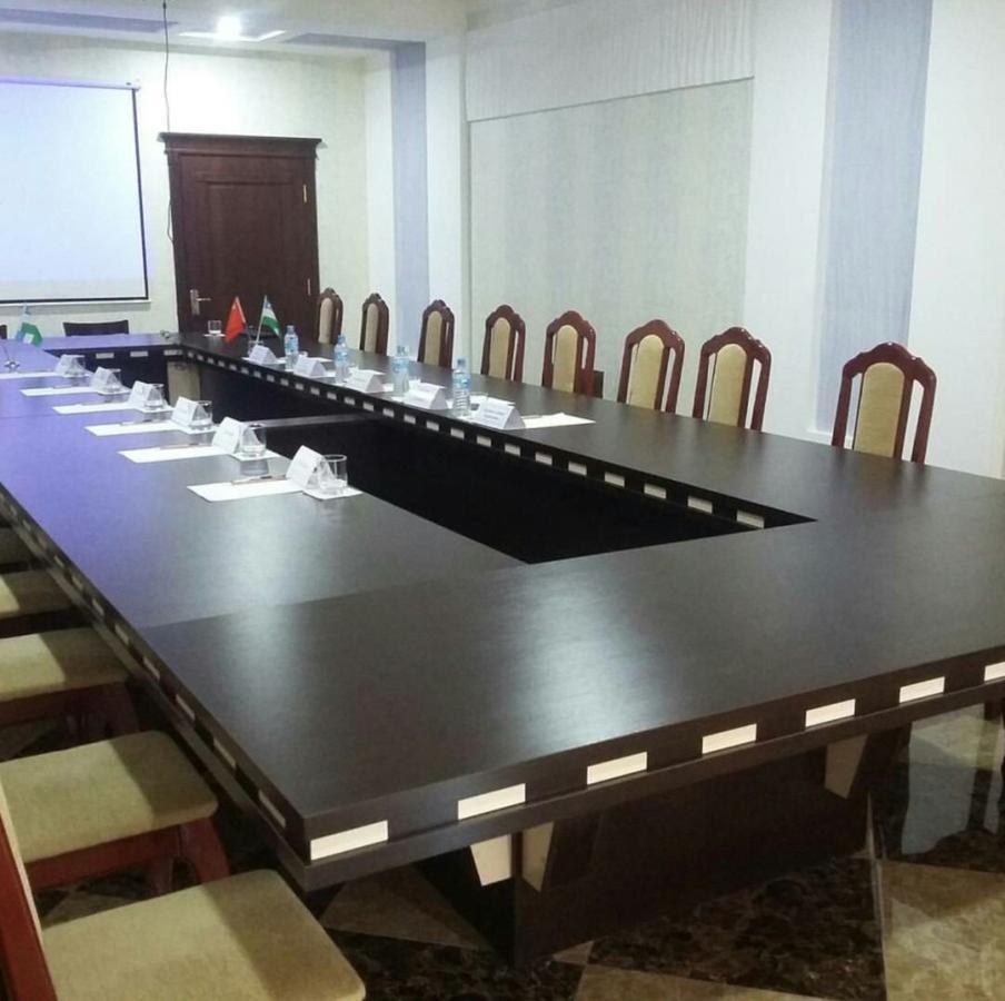 Hotel Afrosiyob Карши Экстерьер фото